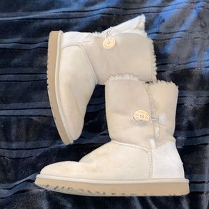 Ugg boots womens size 8 Bailey button